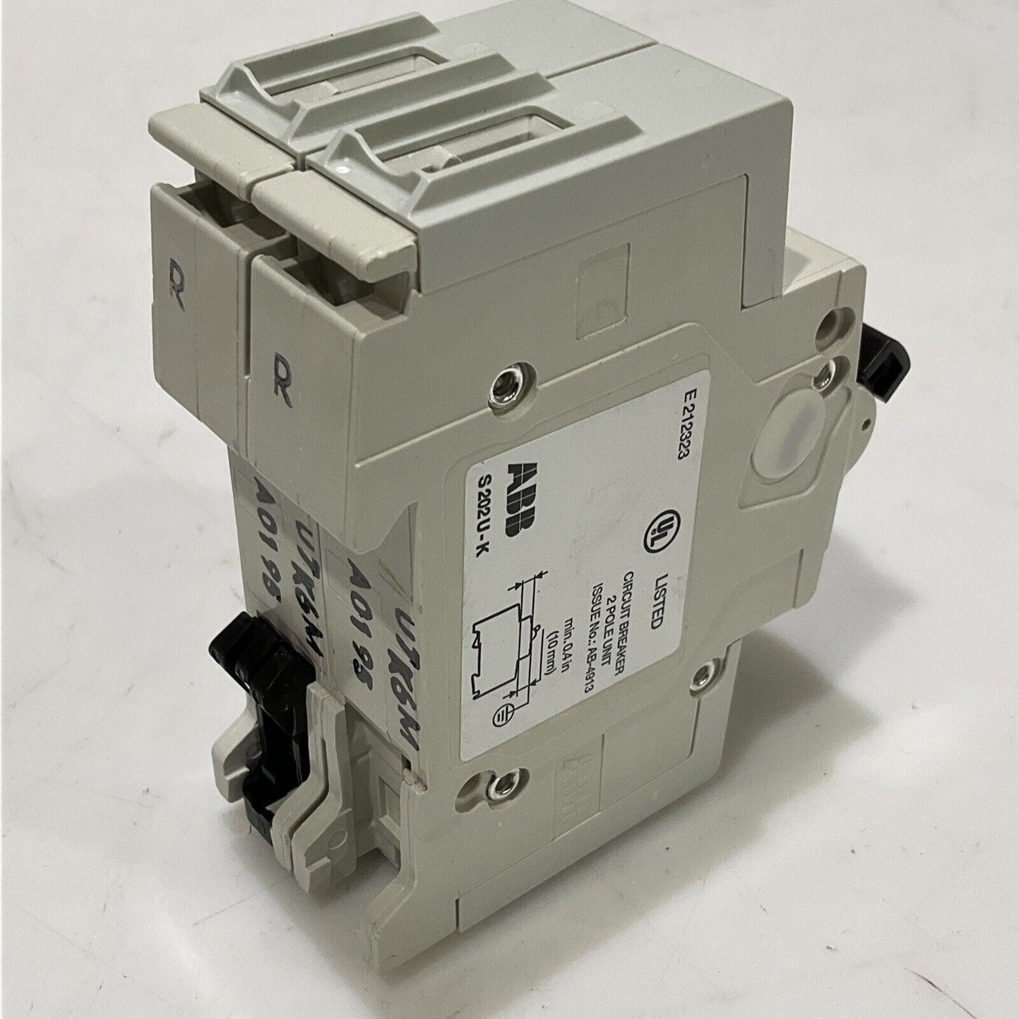 ABB S202U-K6 CIRCUIT BREAKER 2P 240VAC 6A UL489 TRIP CURVE K U3S