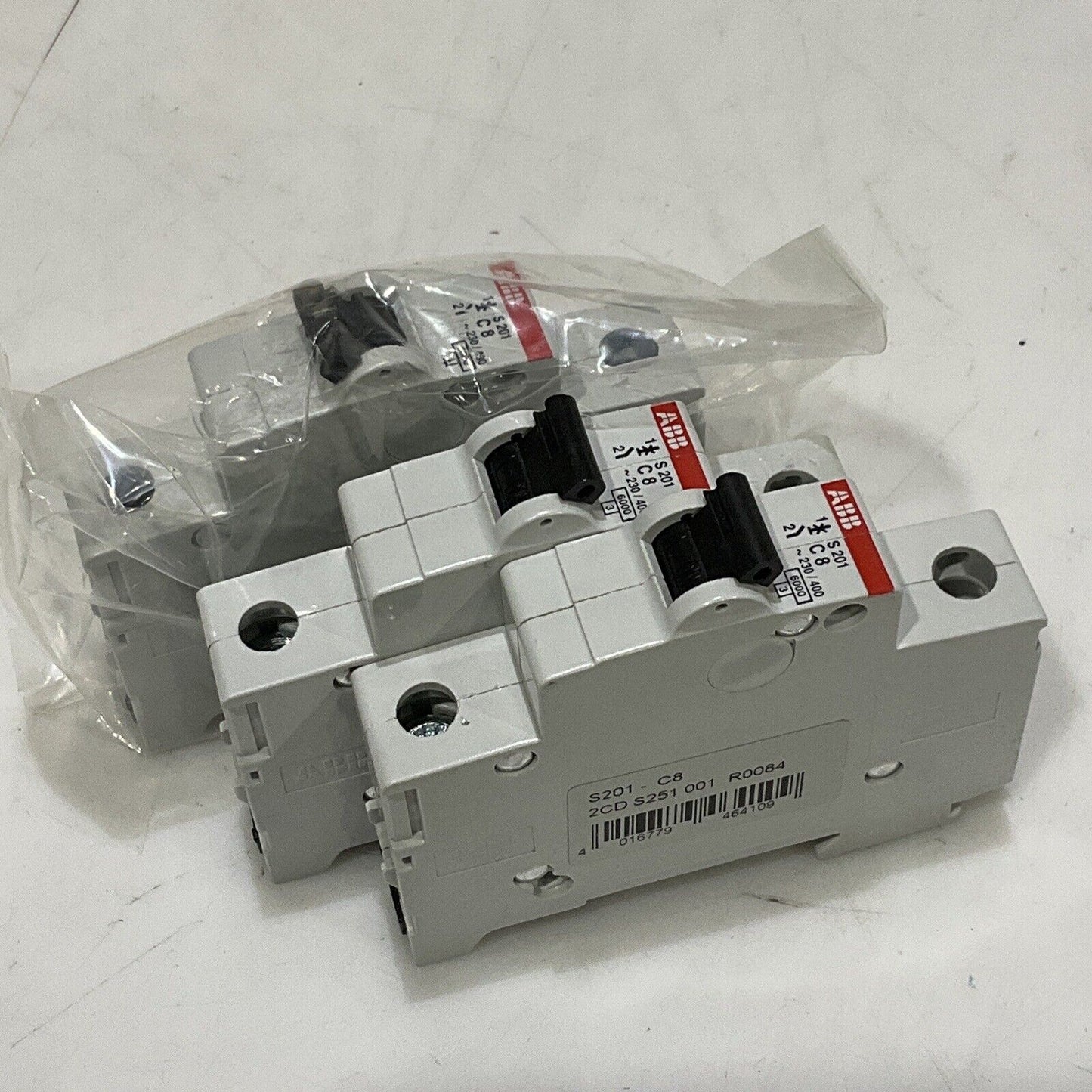 ABB S201-C8 CIRCUIT BREAKER 1 POLE 8A LOT OF 3 U3S