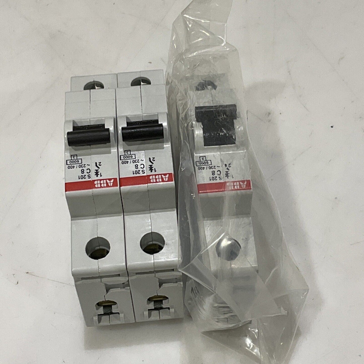 ABB S201-C8 CIRCUIT BREAKER 1 POLE 8A LOT OF 3 U3S