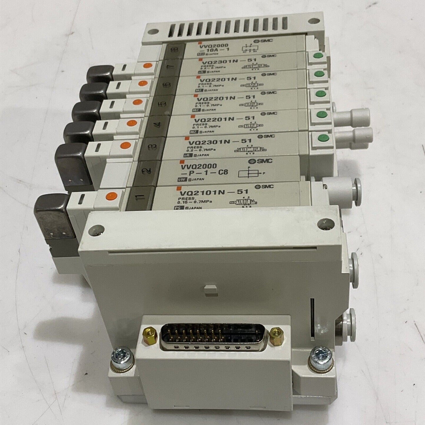 SMC VV5Q21-08-DAN00043 8 STATION MANIFOLD U3S