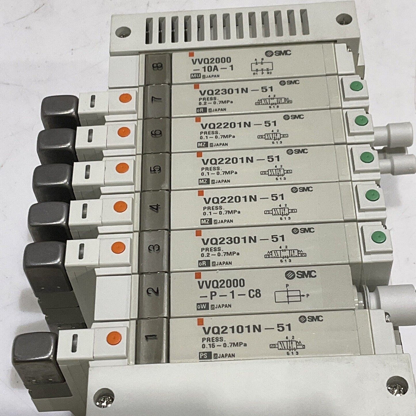 SMC VV5Q21-08-DAN00043 8 STATION MANIFOLD U3S