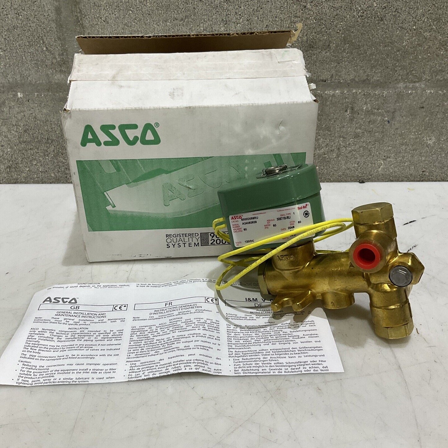 ASCO 8300D058RU SOLENOID VALVE 3-WAY 1/4 120V 36.2 W 373