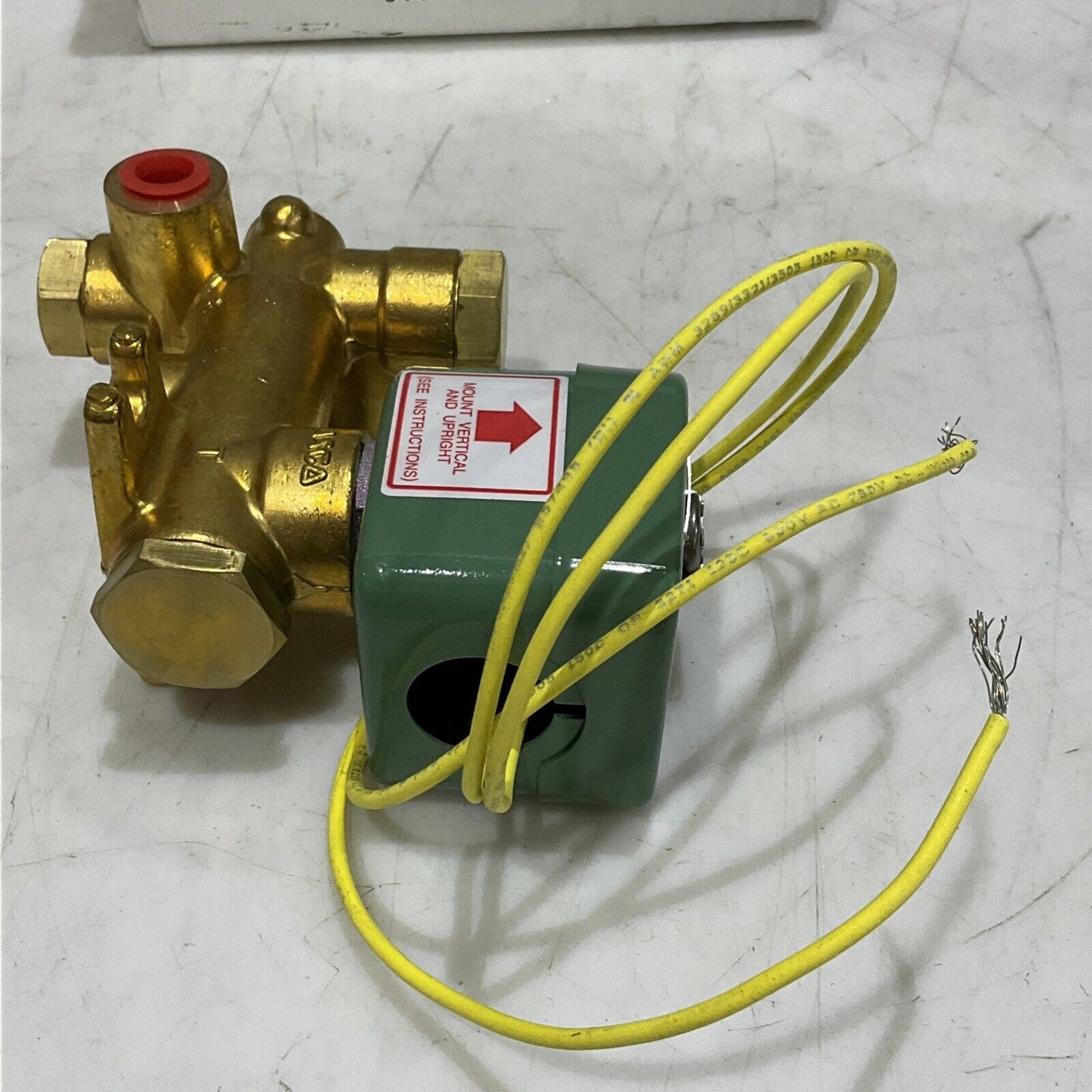 ASCO 8300D058RU SOLENOID VALVE 3-WAY 1/4 120V 36.2 W 373