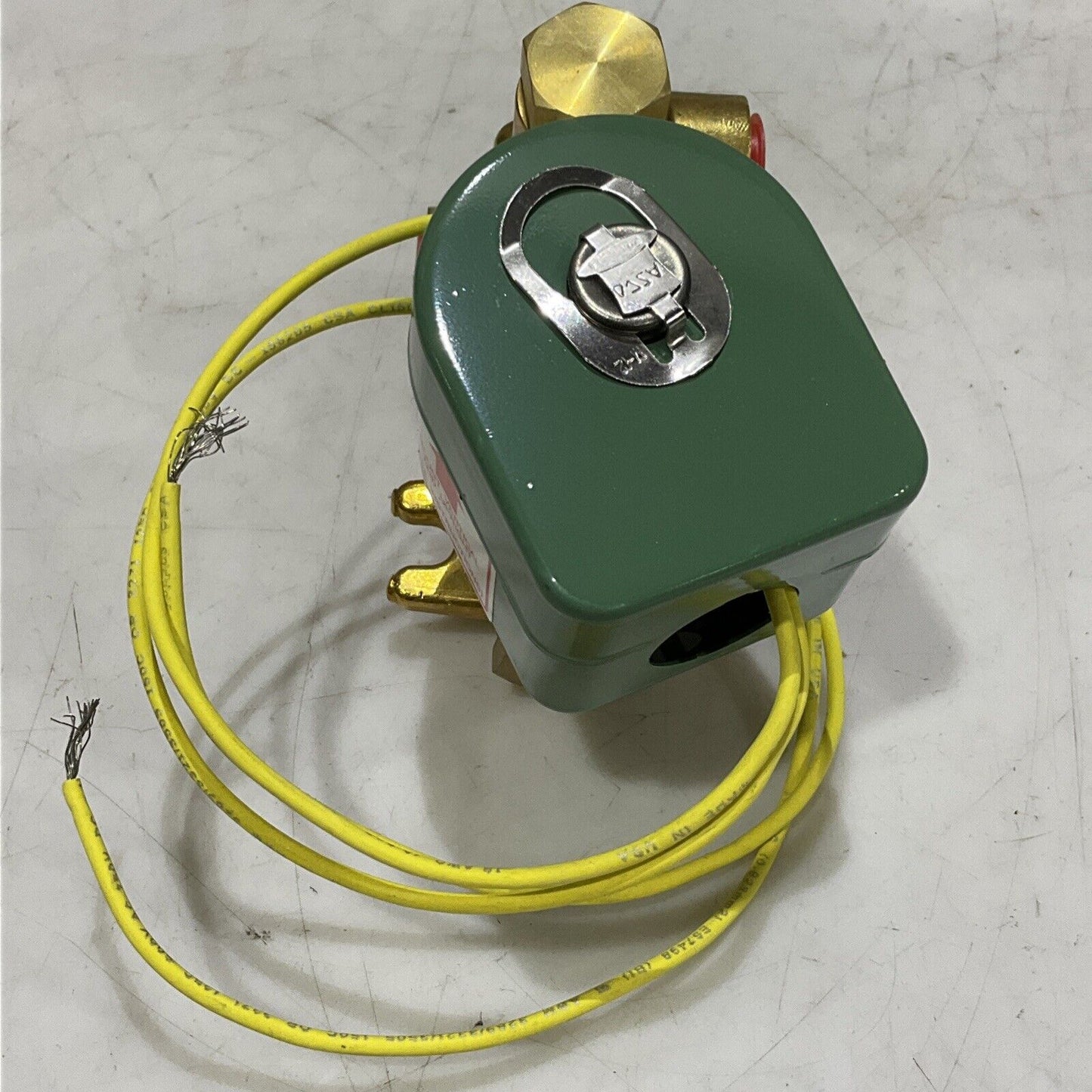 ASCO 8300D058RU SOLENOID VALVE 3-WAY 1/4 120V 36.2 W 373