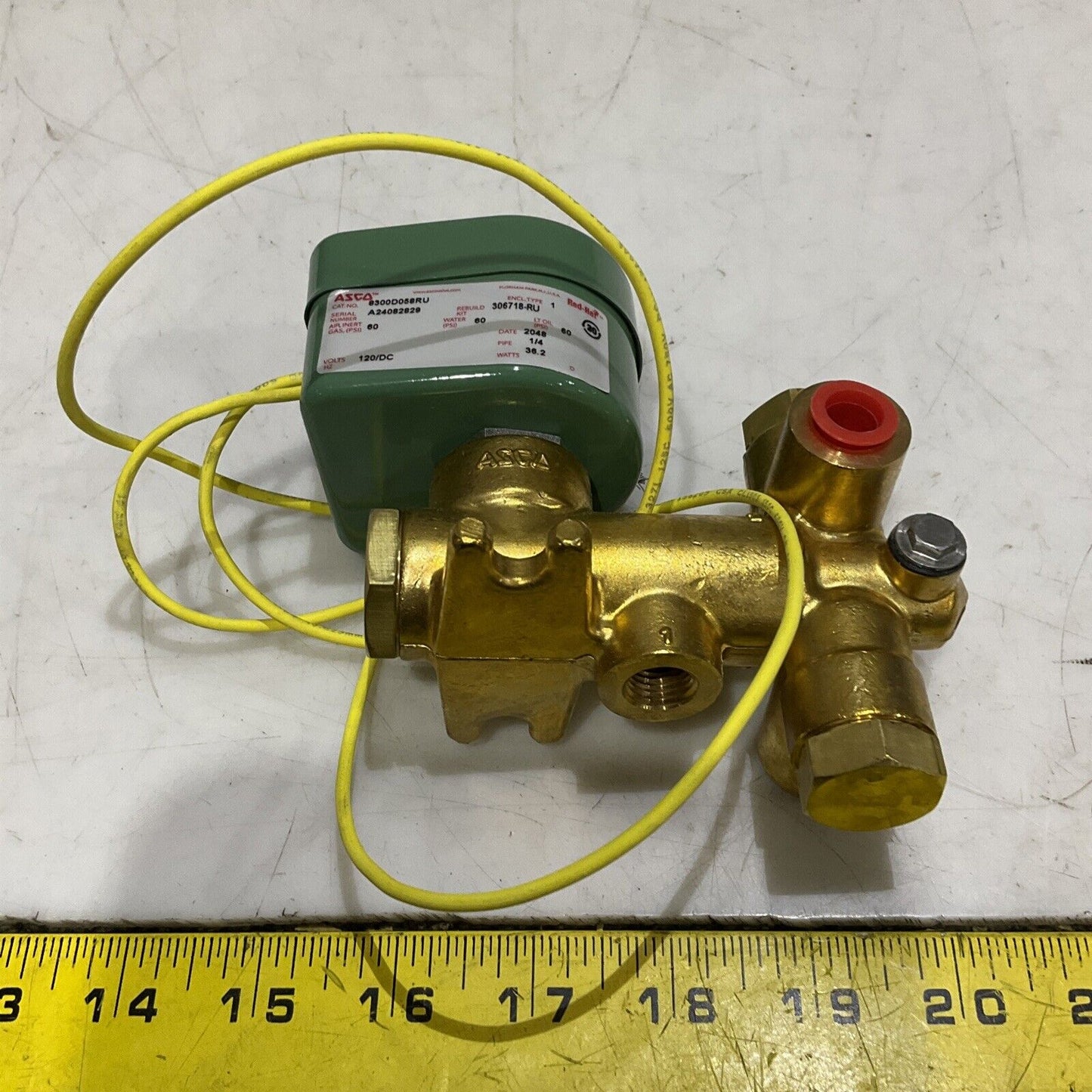 ASCO 8300D058RU SOLENOID VALVE 3-WAY 1/4 120V 36.2 W 373