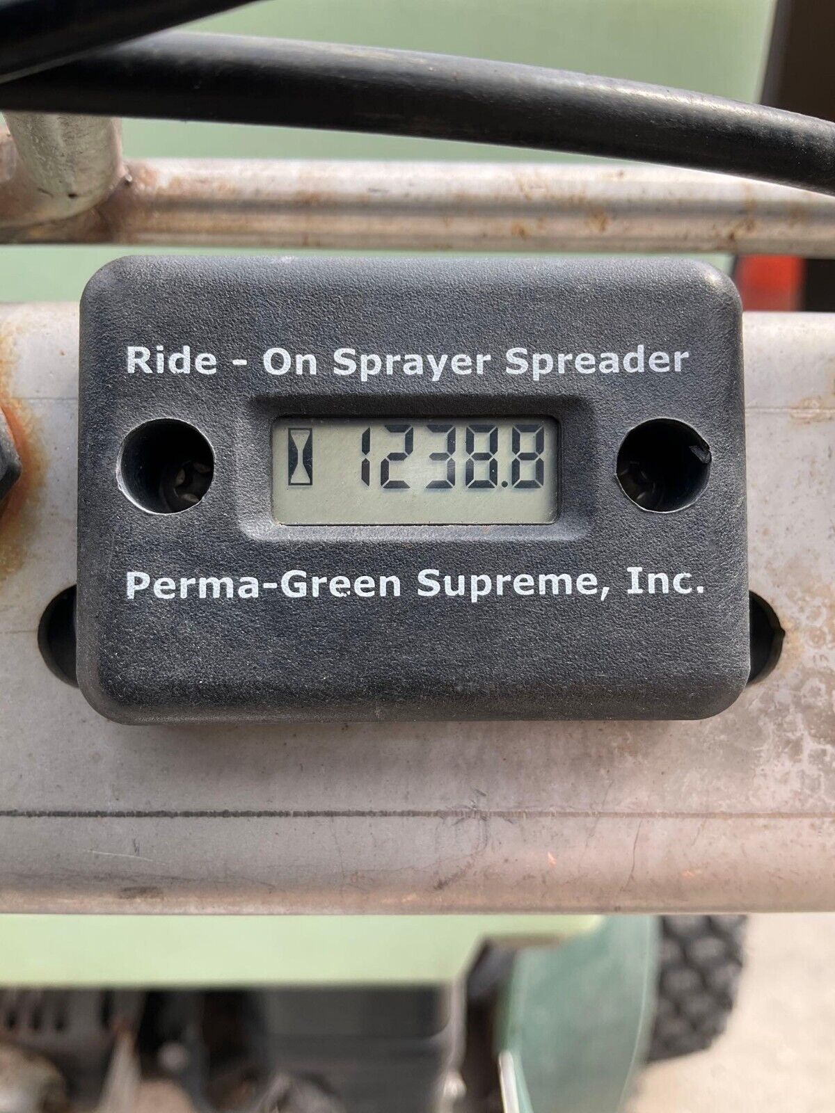 PERMAGREEN SUPREME MAGNUM SMARTSTEER SPREADER MODEL MAGNUM SS C3C
