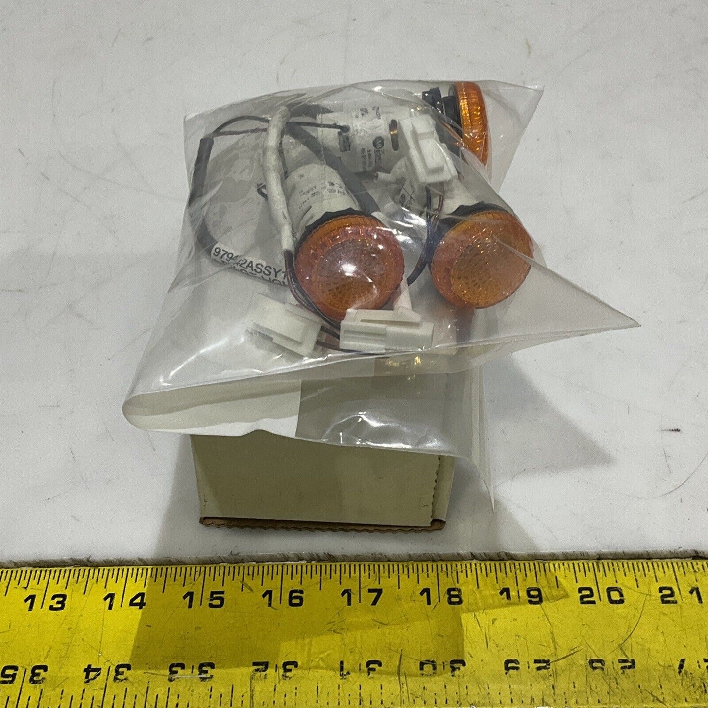 AB 800FD-P0D3 800FD-P4N3 PILOT LIGHT ASSEMBLY RED AMBER LOT OF 7 U3S