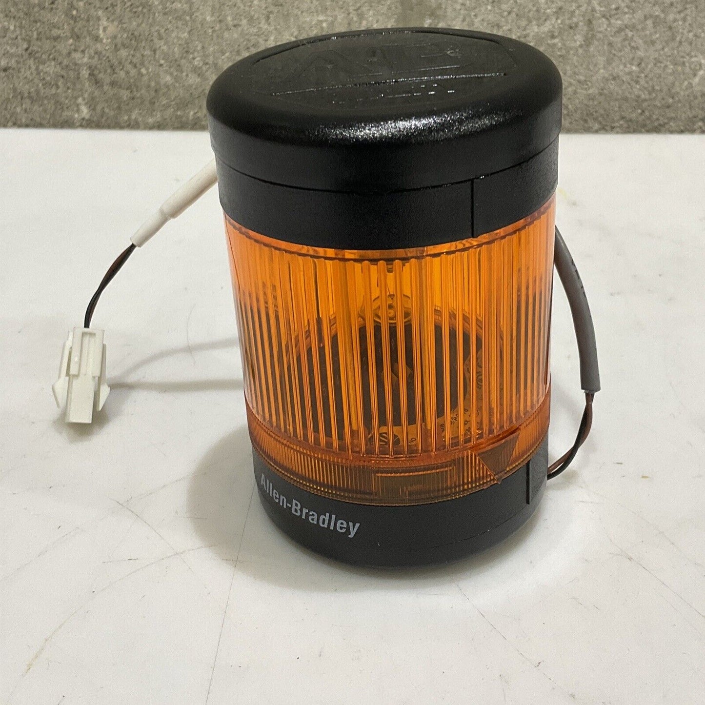 AB 855T- BSBPG16 97942ASSY171K560G01 AMBER LIGHT STACK WITH BASE TERMINAL U3S