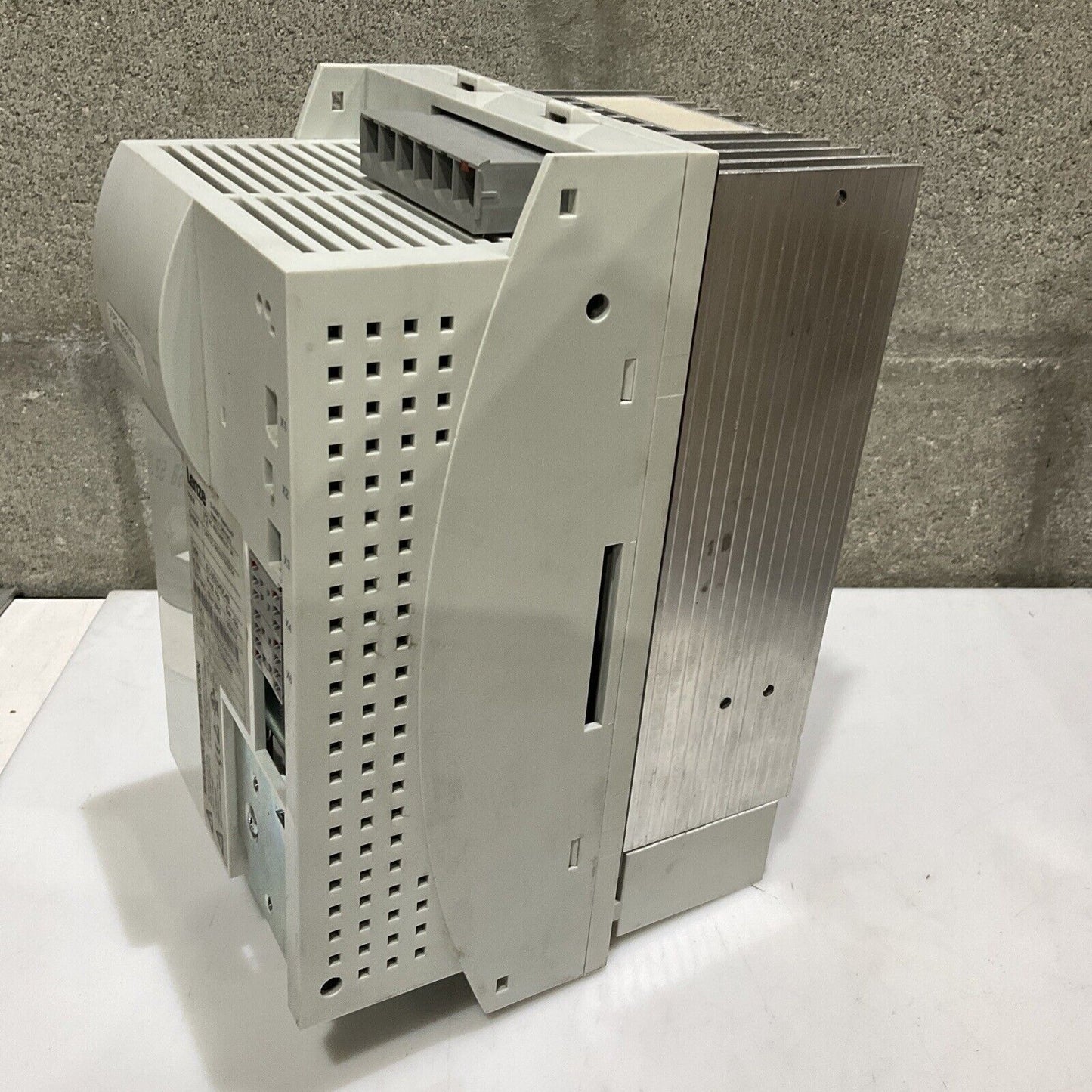 LENZE ECSEE040C48 POWER SUPPLY MODULE U3S