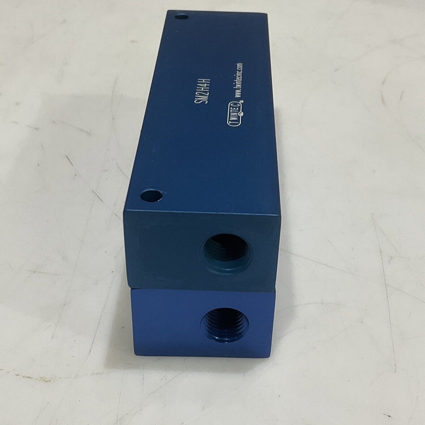 TWINTEC SM2H4H 2X MANIFOLD 1/4 NPT, 4 X 1/4 NPT LOT OF 2 U3S