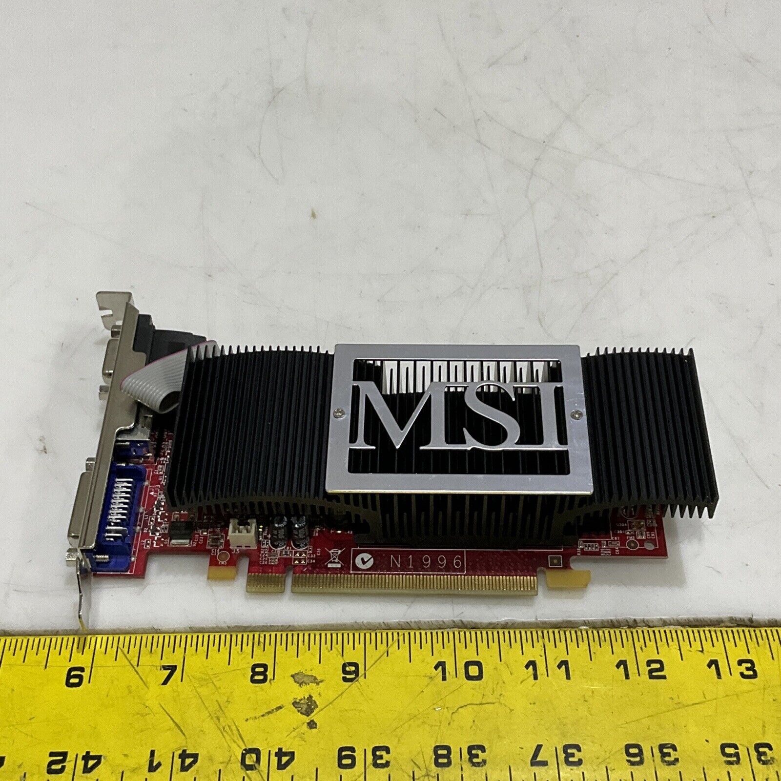 Msi N8400gs Tarjeta De Video 8400gs PCIe Grafikkarte 512MB NVidia