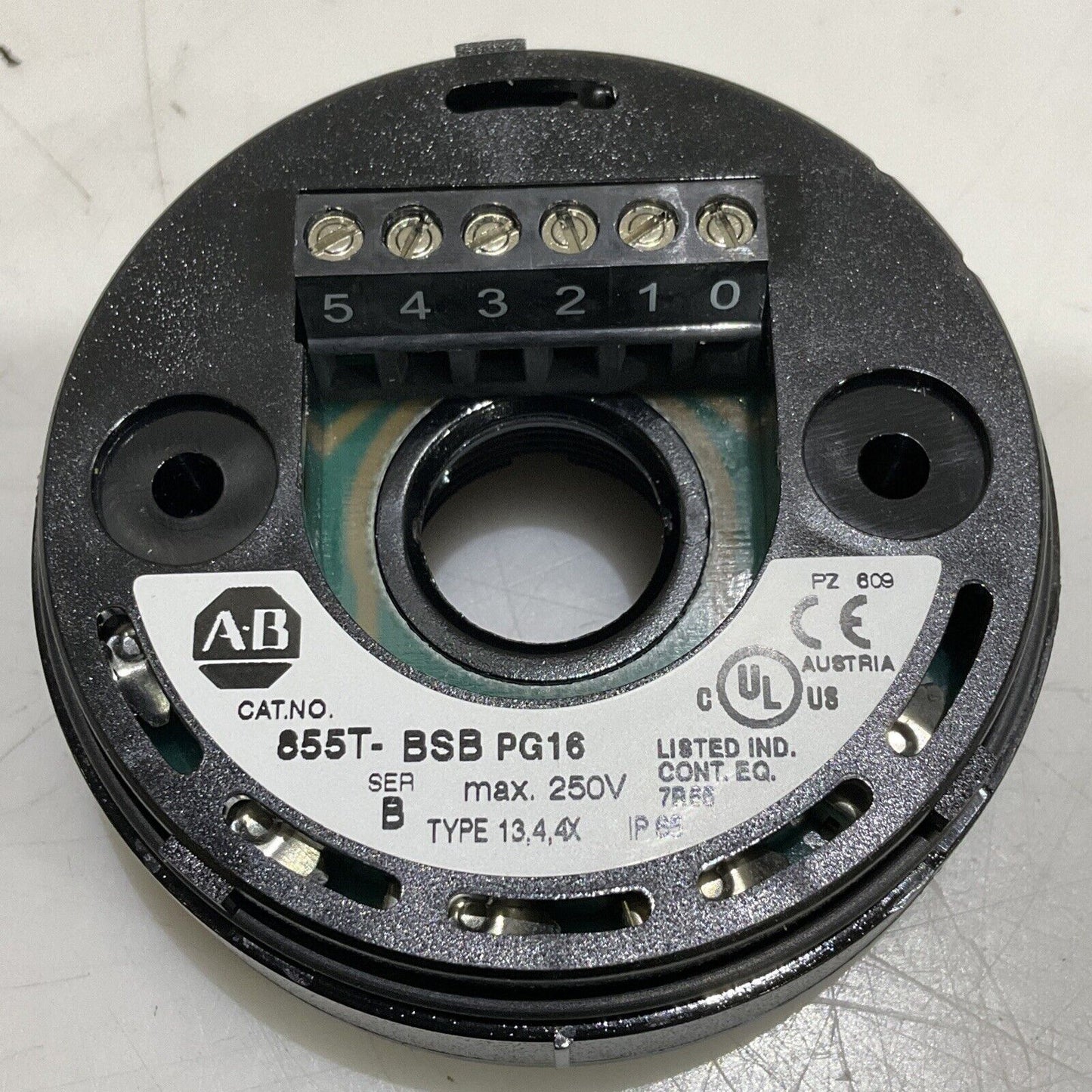 AB 855T-BSB SURFACE MOUNT BASE SERIES B 250V LOT OF 5