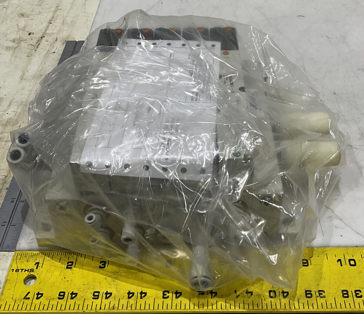 SMC VV5Q41-05-DAM01 VQ4301-5 MOUNTED MANIFOLD ASSEMBLY U3S