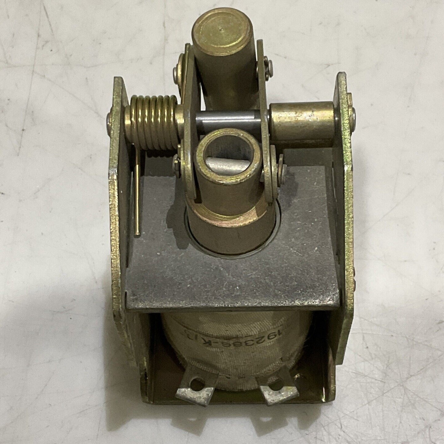 GOULD BROWN BOVERI ELECTRIC 19120-T14 CLOSE COIL SHUNT TRIP 125 VDC 373