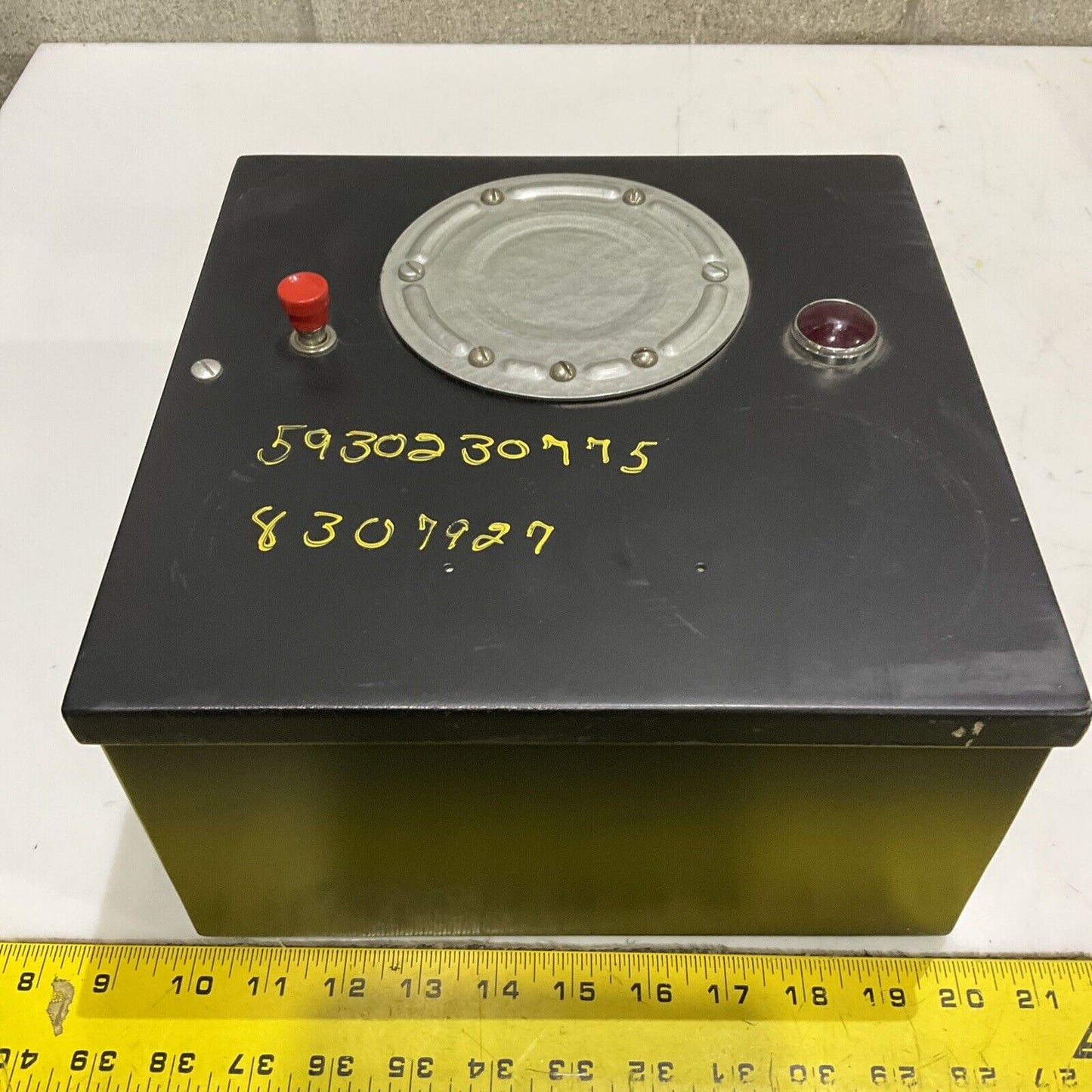 MILTON ROY DL1002 ELECTRIC HOLDER W/PVC LEVEL SWITCH 115V 373