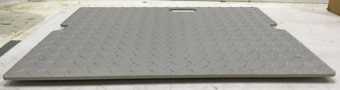 DOLLY MAKER 176K082G01 MAINTENANCE STEP OVER U3S