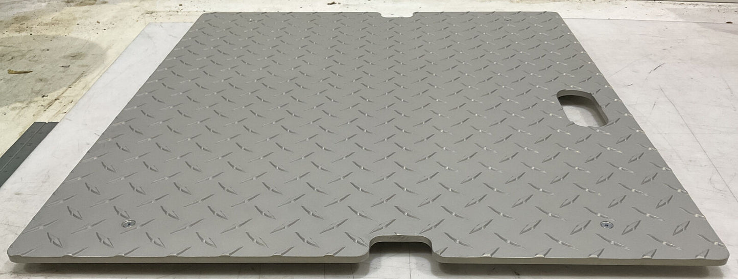 DOLLY MAKER 176K082G01 MAINTENANCE STEP OVER U3S