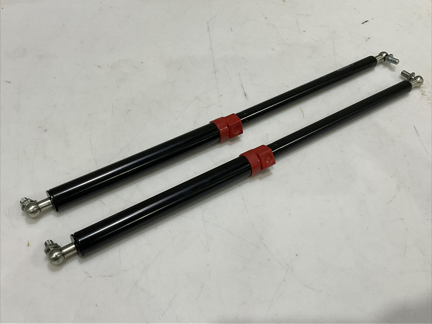 DESTEK 601114231-230N GAS SPRING LOT OF 2 U3S
