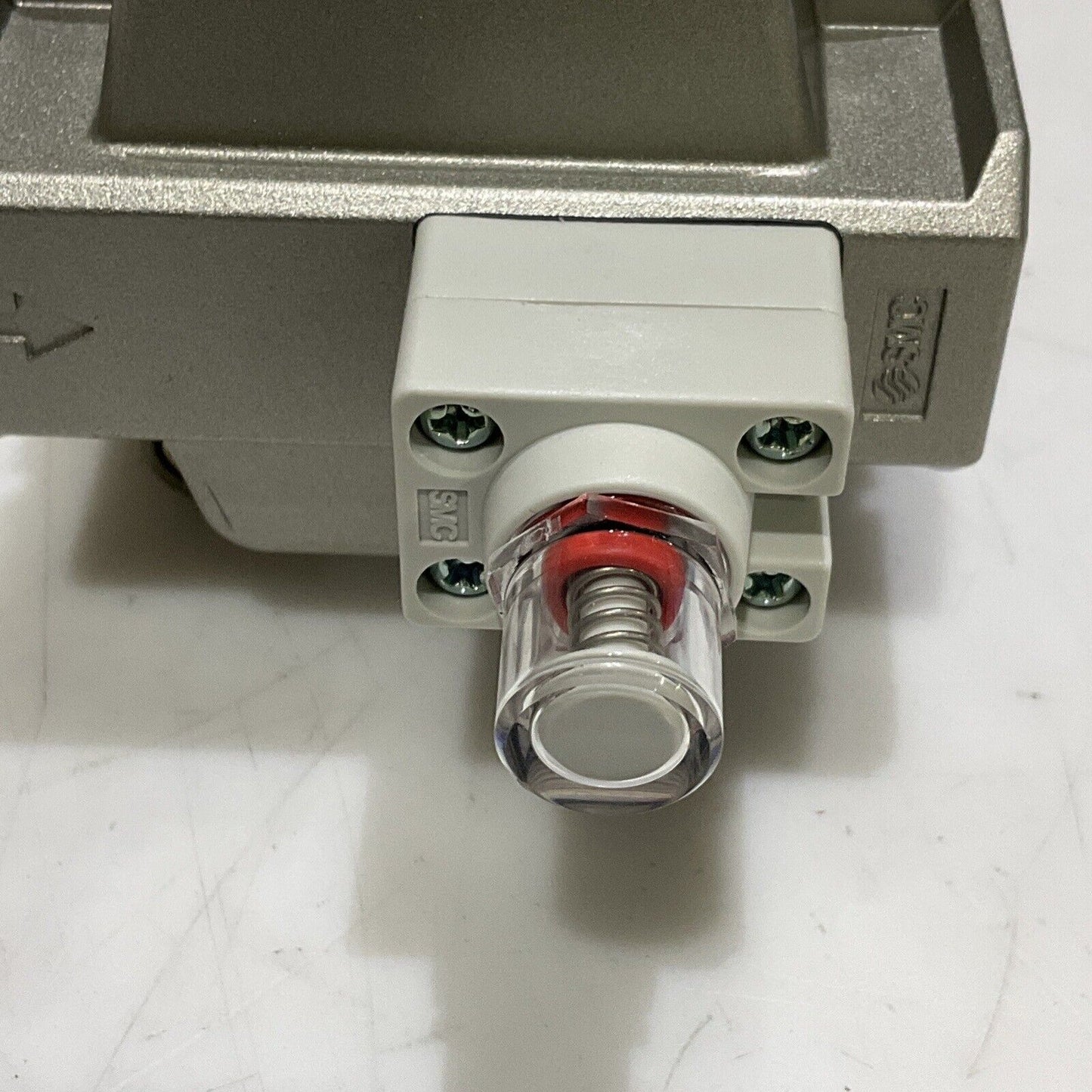 SMC AFF4C-N03BC-T MAIN LINE FILTER W/ BRACKET AM-BM102 U3S