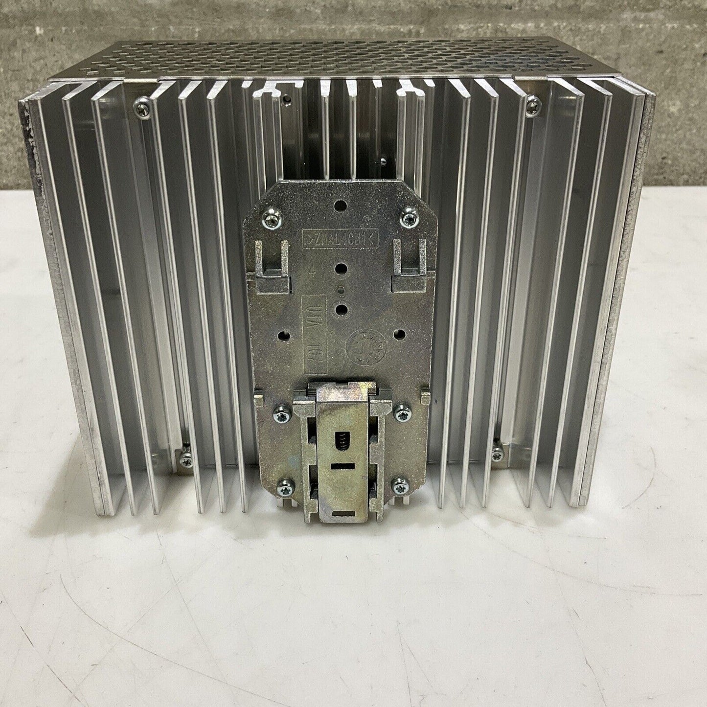 PHOENIX CONTACT 2938620 QUINT-PS-100-240AC POWER SUPPLY 50/60 HZ U3S