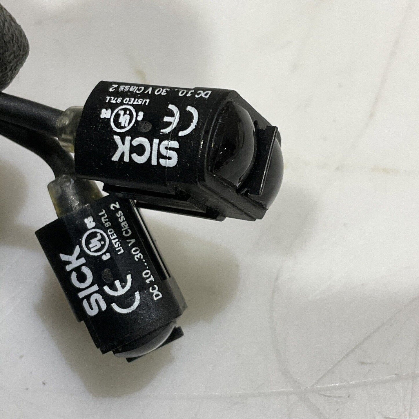 SICK MHT 1-N020S23 1040370 PHOTOELECTRIC SENSOR PHOTOEYE SWITCH LOT OF 2 U3S