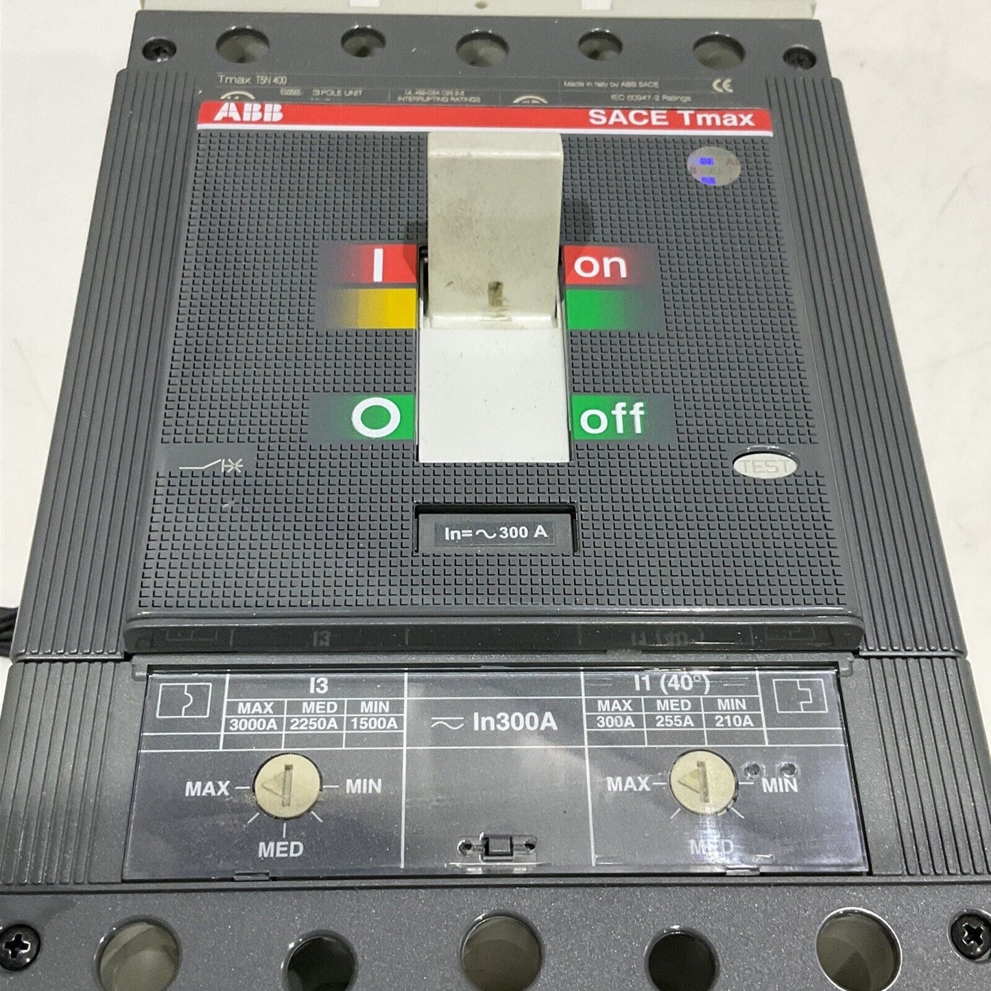 ABB TMAX T5N 300A 400 T5N300TWS4 SACE TMAX T5 N 400 CASE CIRCUIT BREAKER U3S
