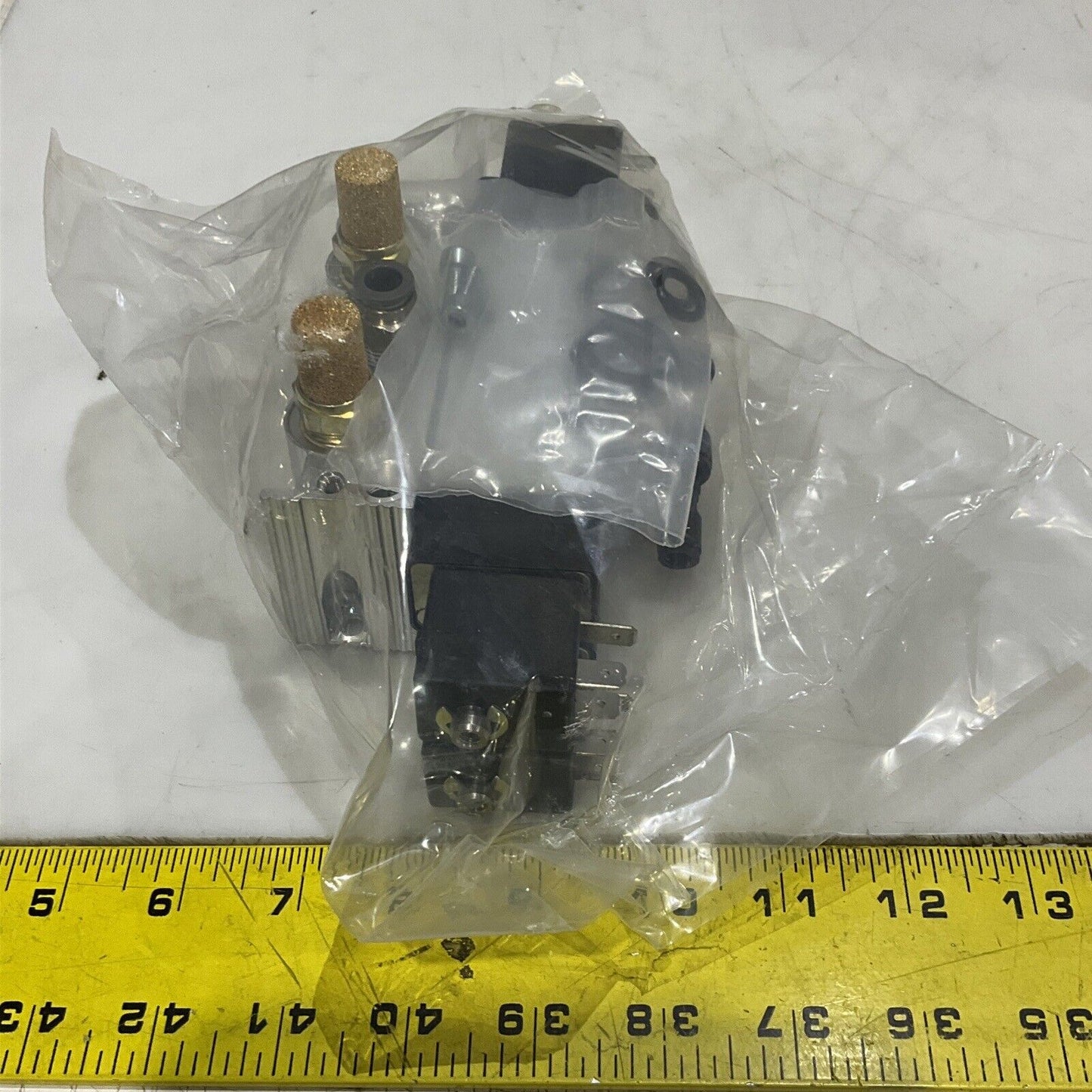 IMI NORGREN 4810-12-000-4825 AIR UPLOADER VALVE ASSEMBLY U3S