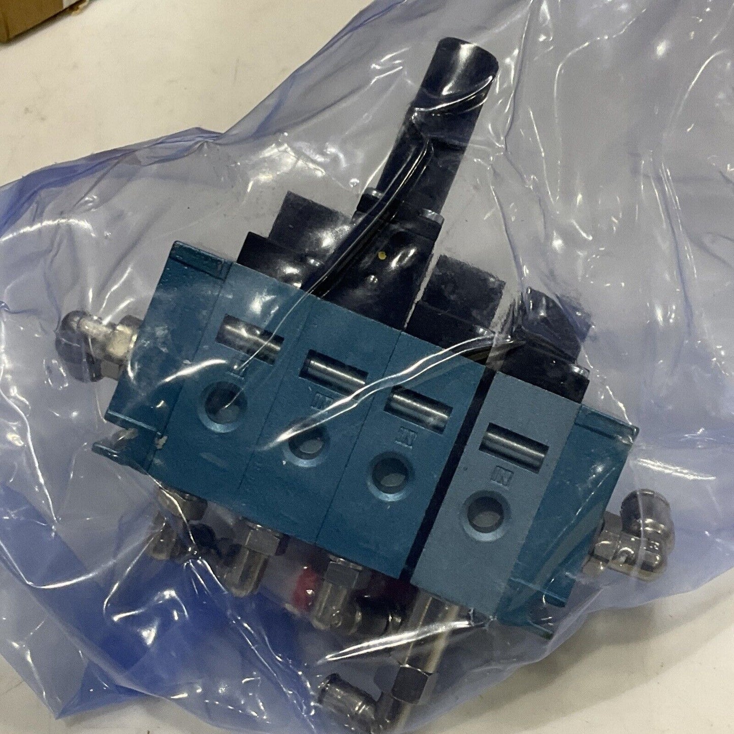 MAC 45A-LAC-DDAJ-2KJ PNEUMATIC SOLENOID VALVE ASSEMBLY U3S