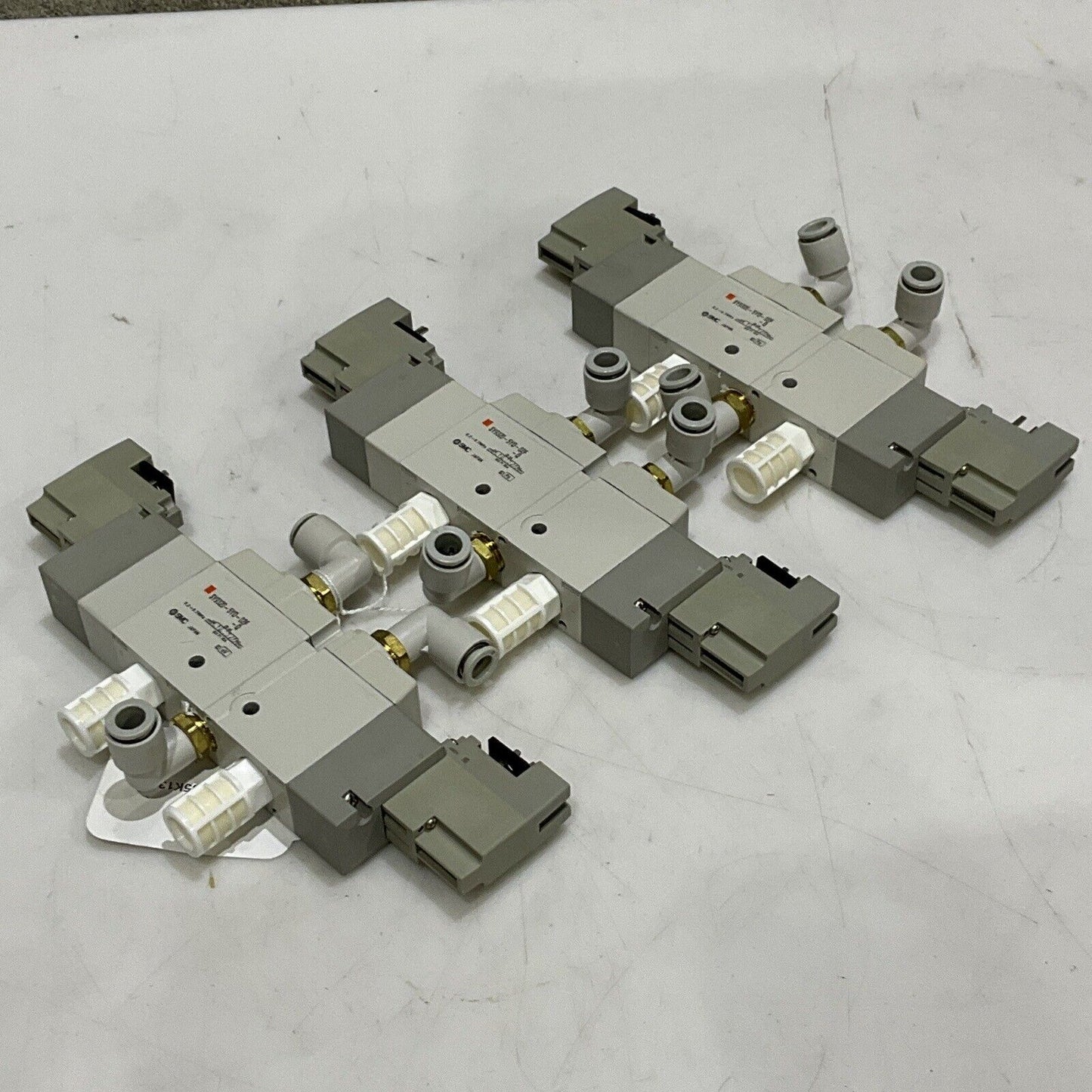 SMC SY9320-5Y0-02F-Q MOUNTED QUICK EXHAUST SOLENOID VALVE LOT OF 3 U3S