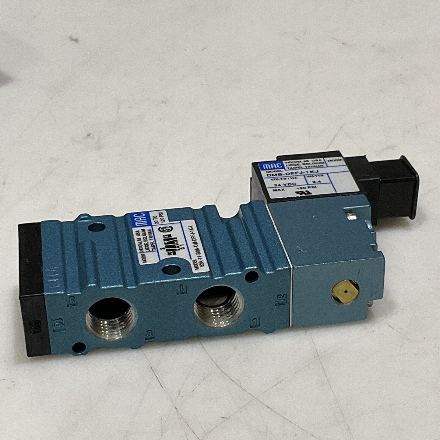 MAC 52A-11-B0A-DM-DFFJ-1KJ SOLENOID PNEUMATIC VALVE 3 WAY 1/4” NPFY 24VDC U3S