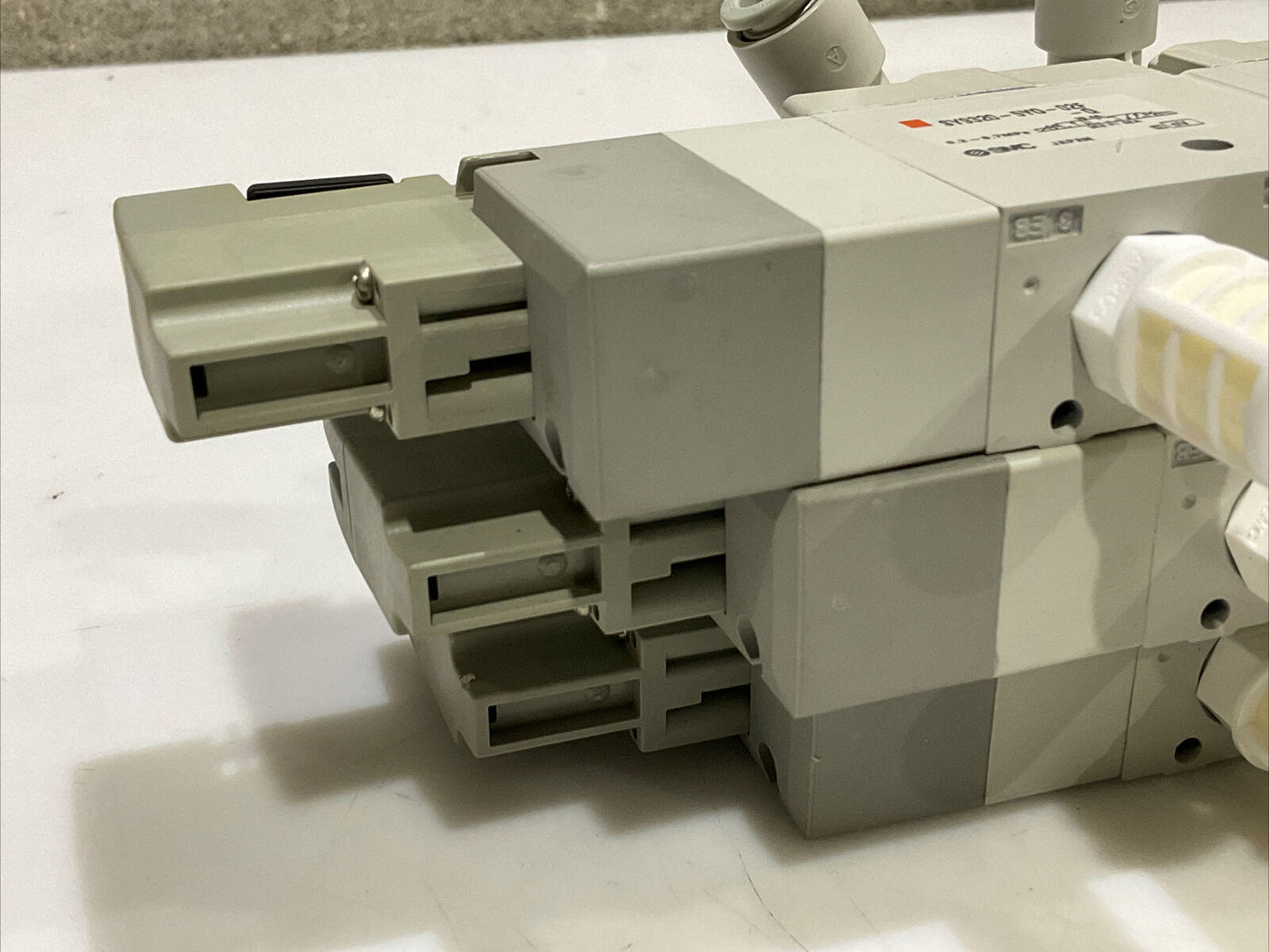 SMC SY9320-5Y0-02F-Q MOUNTED QUICK EXHAUST SOLENOID VALVE LOT OF 3 U3S