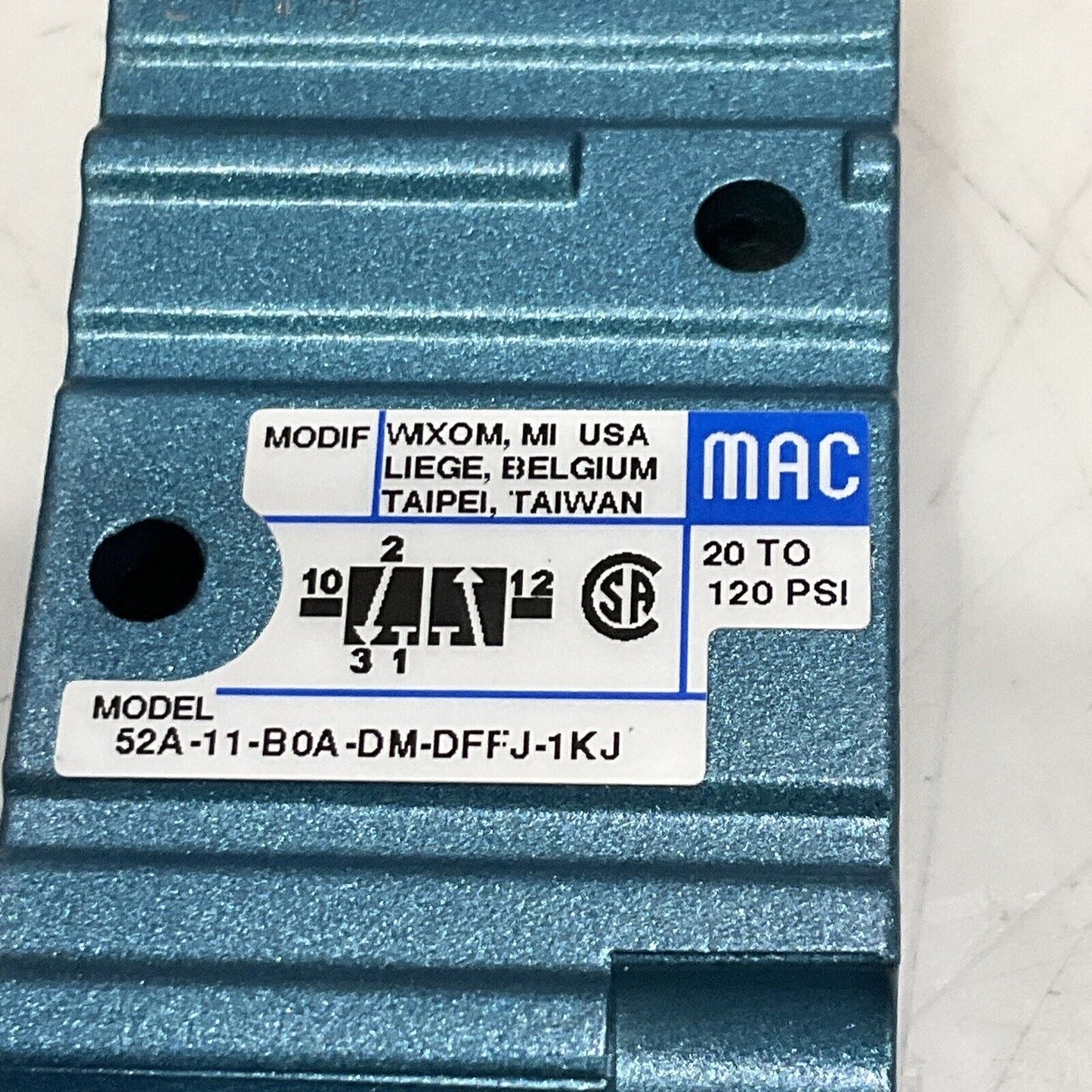 MAC 52A-11-B0A-DM-DFFJ-1KJ SOLENOID PNEUMATIC VALVE 3 WAY 1/4” NPFY 24VDC U3S