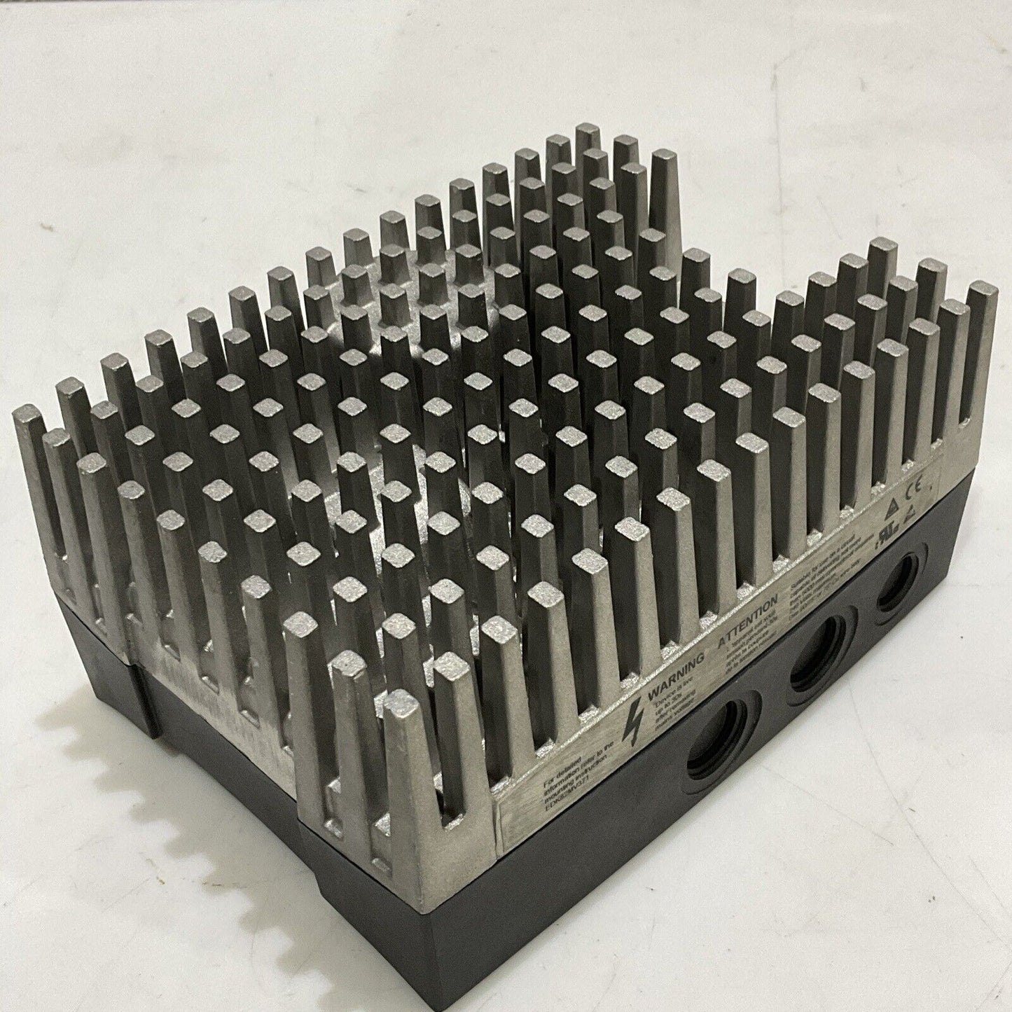 LENZE E82MV251_2B001 INVERTER 8200 MOTEC 230/240V 50/60HZ U3S