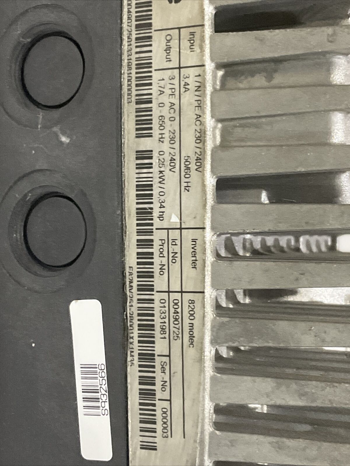 LENZE E82MV251_2B001 INVERTER 8200 MOTEC 230/240V 50/60HZ U3S