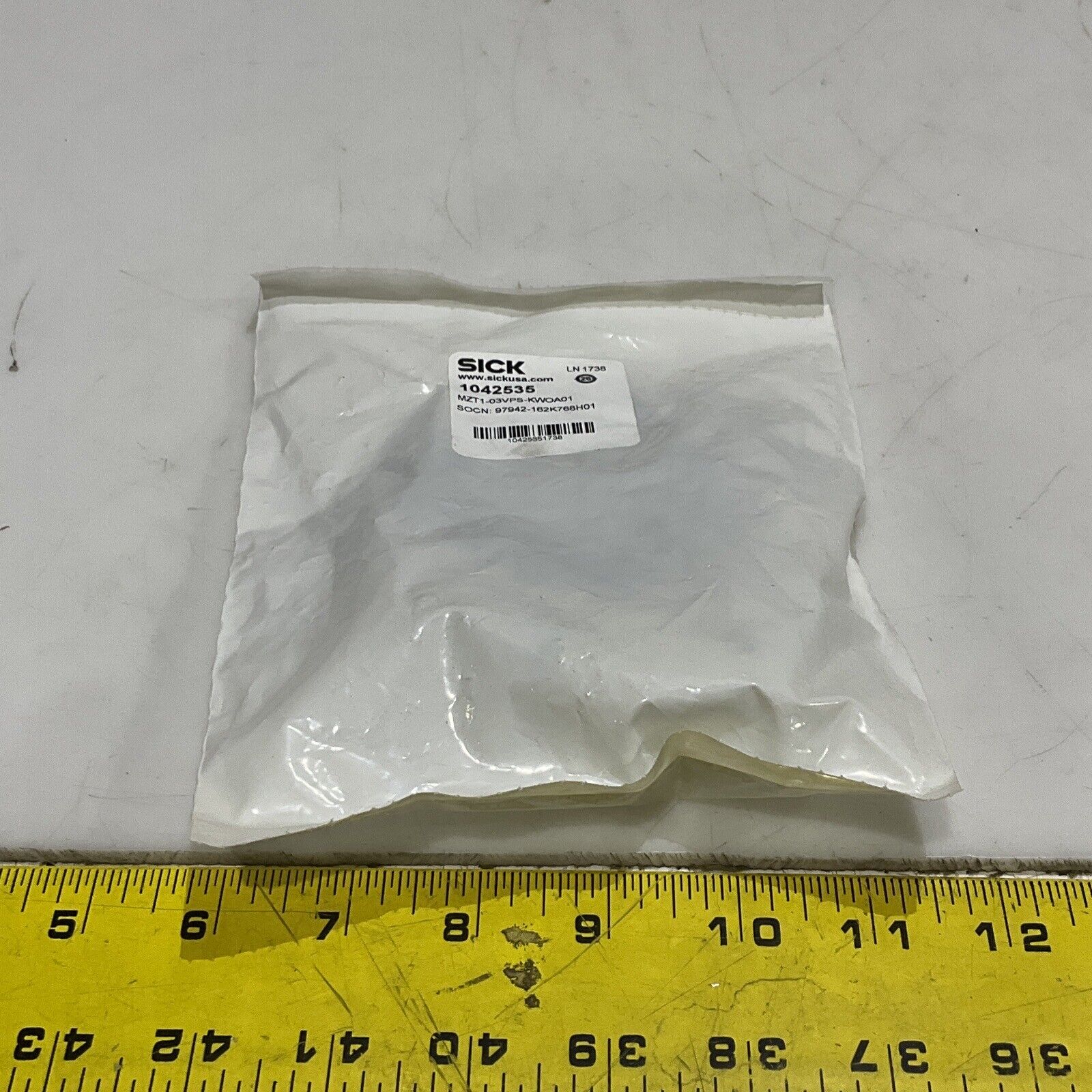 SICK 1042535 MZT1-03VPS-KWOA01 SENSOR ASSEMBLY UP/DOWN MZT1