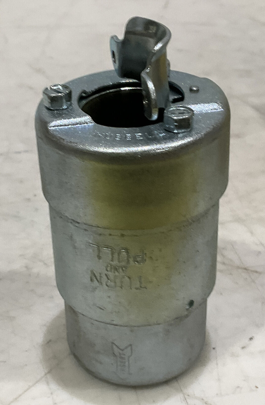 TWIST-LOCK 7762 3-WIRE CONNECTOR BODY 373