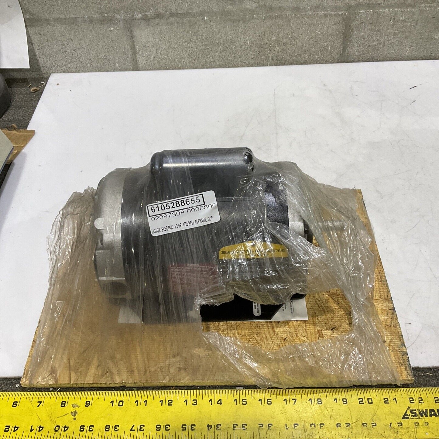 BALDOR RELIANCE RL1209A INDUSTRIAL MOTOR .5 HP 115/230V 8.4/4.2HZ 1725RPM 373