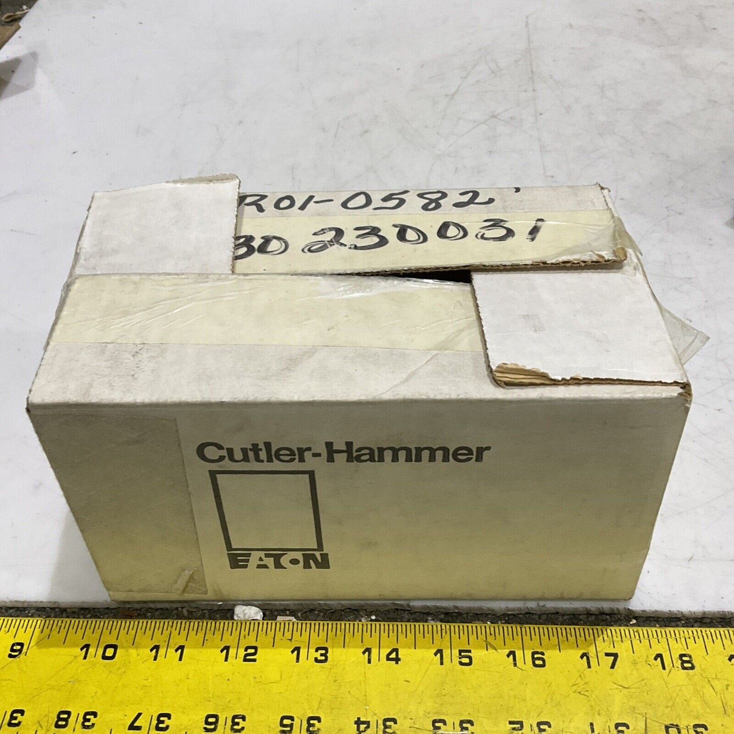 EATON CUTLER HAMMER 10316H1078 PILOT DUTY LIMIT SWITCH TYPE LX 600V SERIES C 373