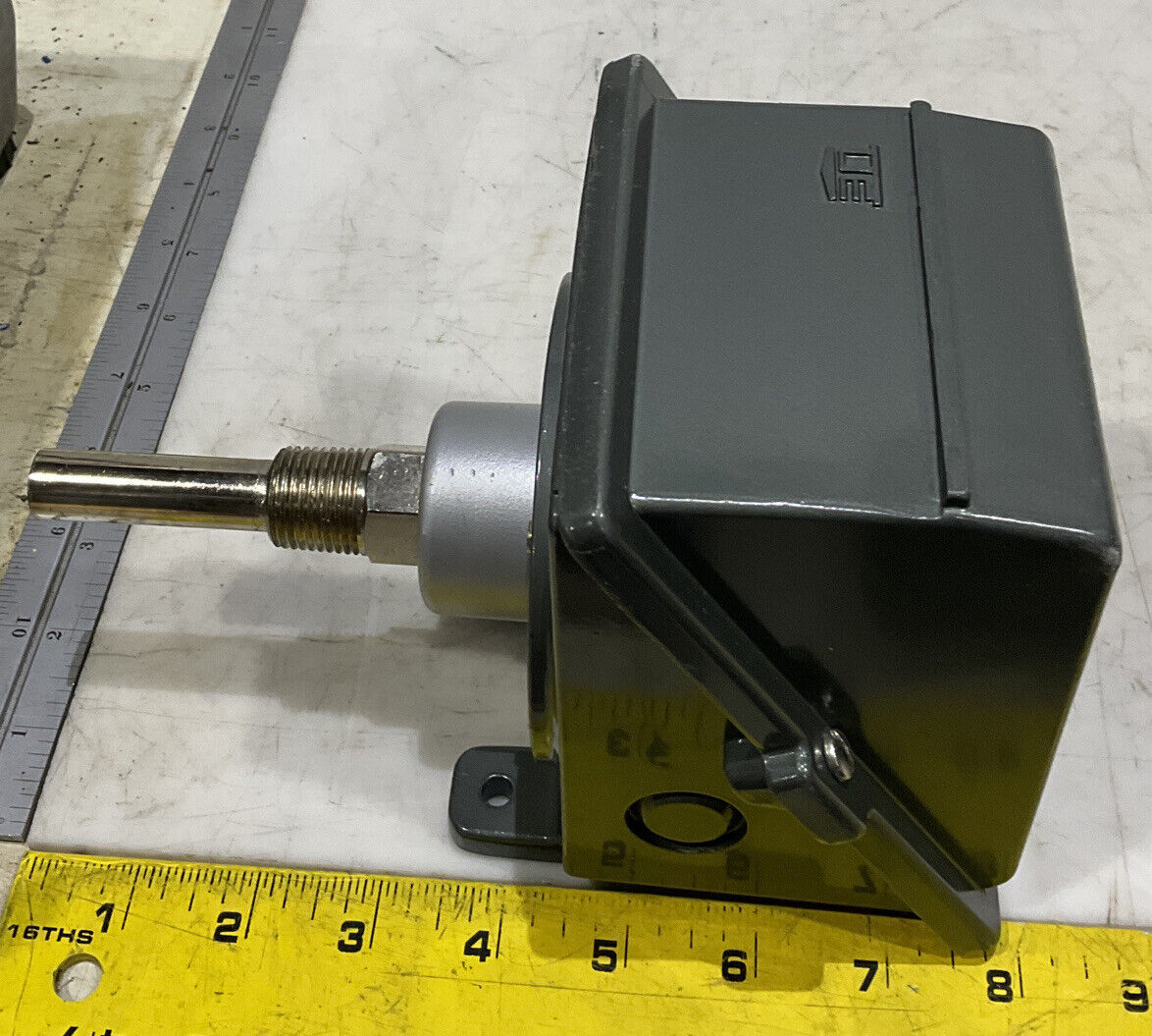 UNITED ELECTRIC B402-90025-120 TEMPERATURE CONTROL 373