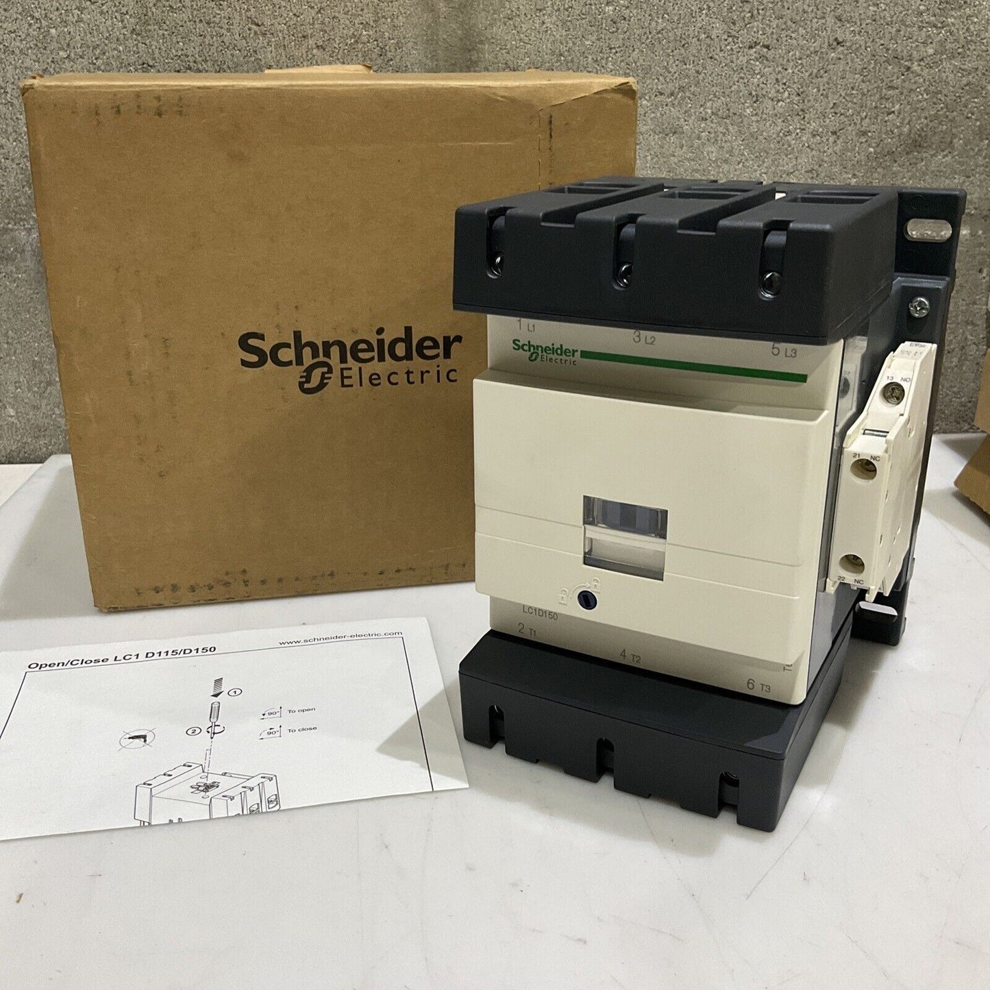 SCHNEIDER ELECTRIC LC1D150 NORMAL CONTACTOR 3P 120V 150A LA9 D 115603/604 U3S