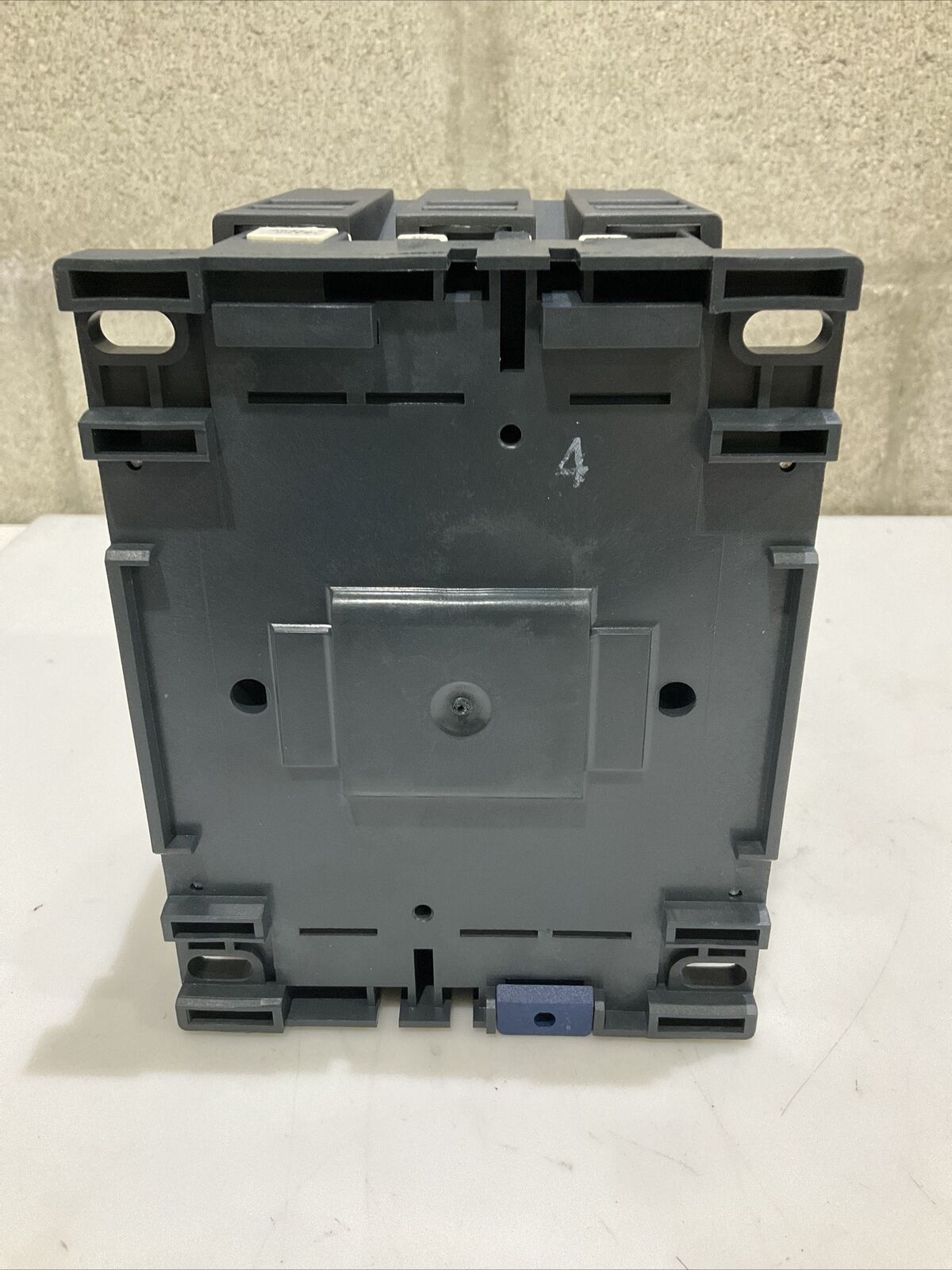 SCHNEIDER ELECTRIC LC1D150 NORMAL CONTACTOR 3P 120V 150A LA9 D 115603/604 U3S