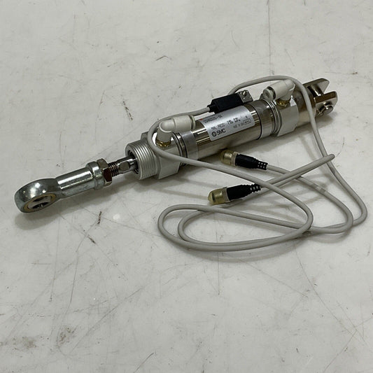 SMC CDM2D25-50 UNIVERSAL STOP CYLINDER ASSEMBLY W/ SENSORS 145 PSI 1.00 MPA U3S