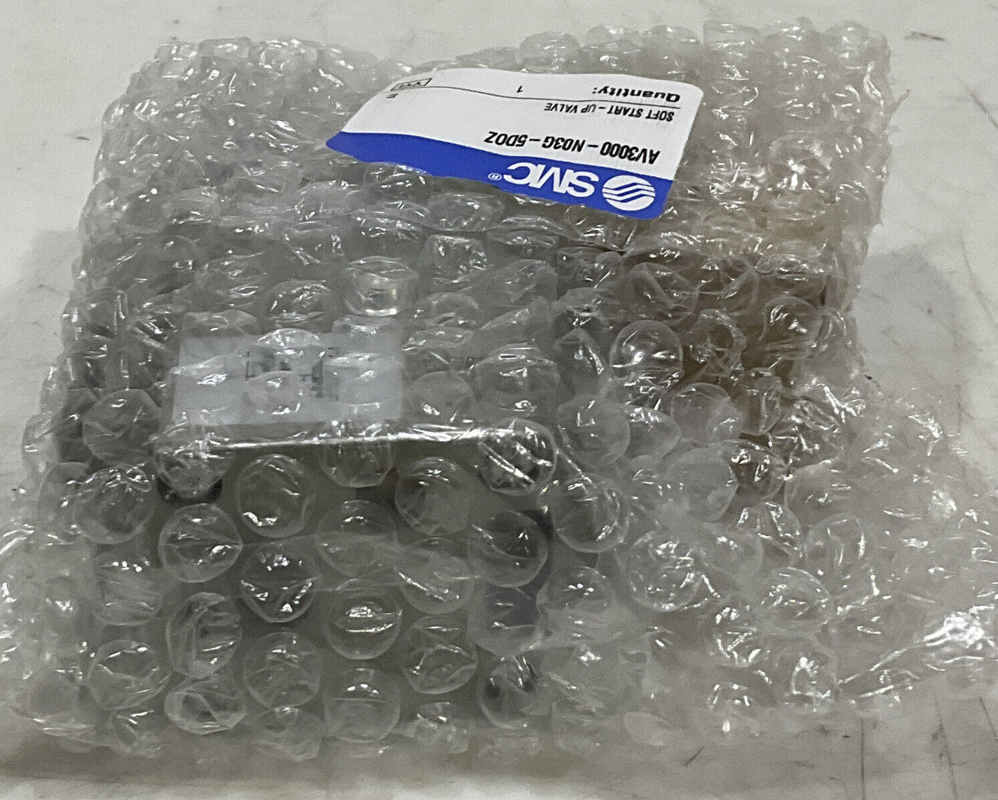 SMC AV3000-N03G-5D0Z SOFT START-UP VALVE U3S