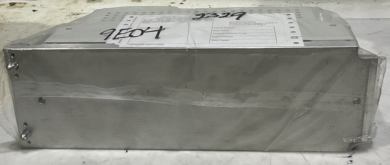 LENZE ECSCA008C4B 0-600HZ SERVO POWER SUPPLY U3S