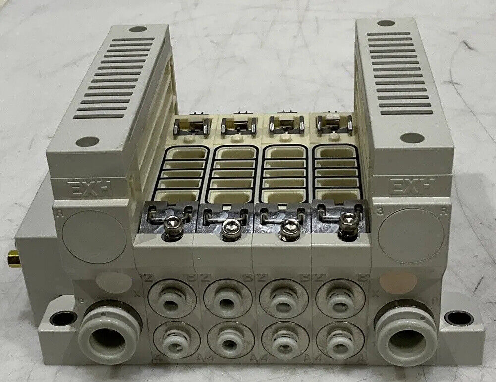 SMC VV5Q21-04C4FSO-S-X50US PNEUMATIC MANIFOLD U3S