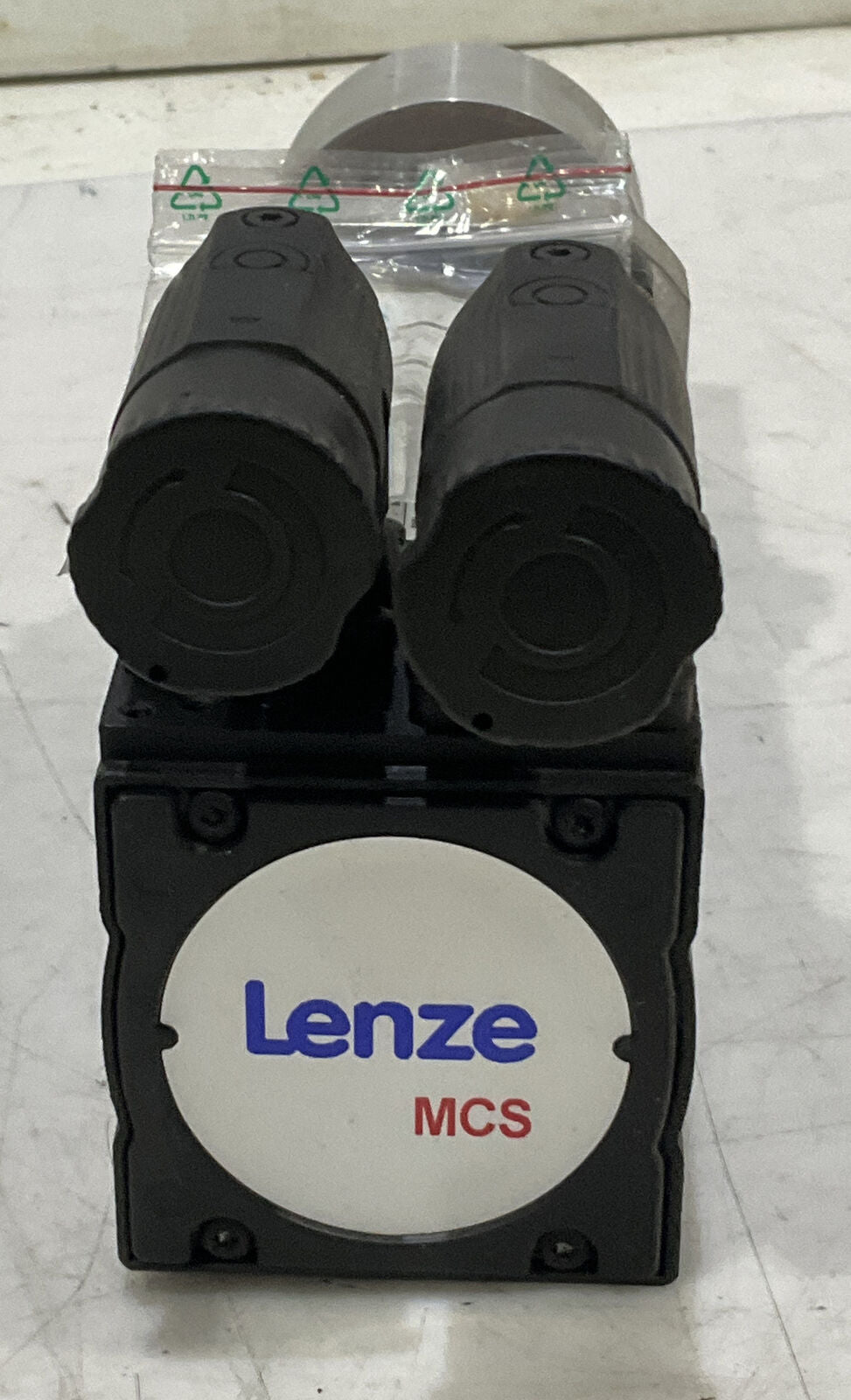 LENZE MCS 069F41LRS0B0-B11N-ST5S00N-R2SU SERVO MOTOR U3S