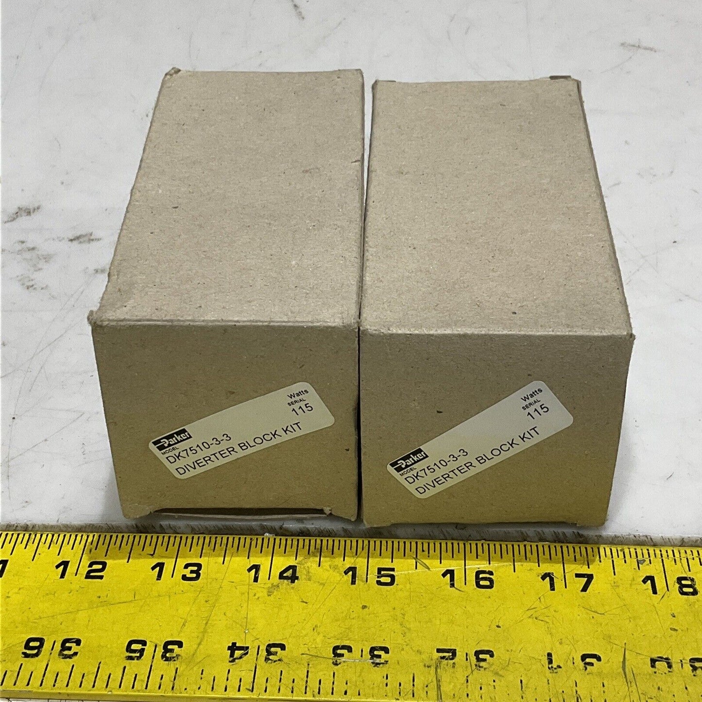 PARKER DK7510-3-3 DIVERTER BLOCK KIT 3/8” NPT 4 WAY LOT OF 2 U3S