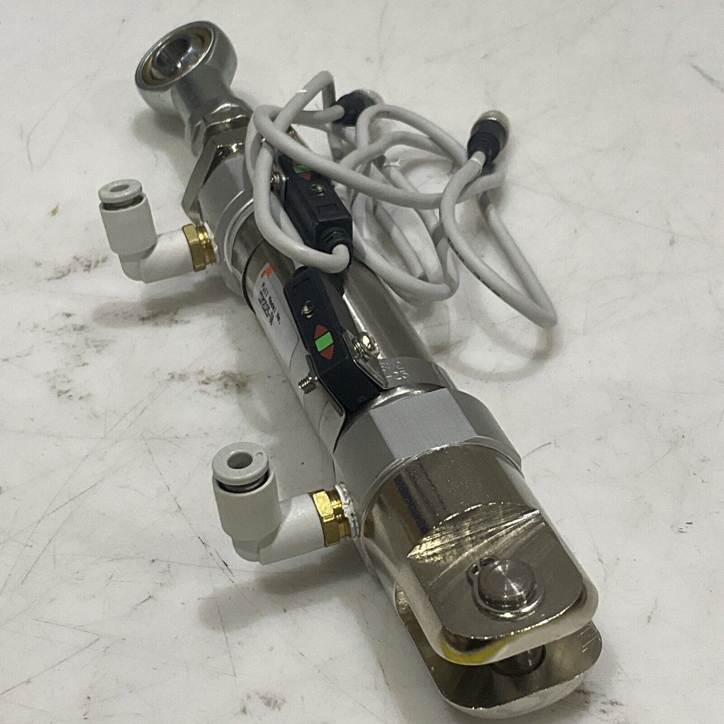 SMC CDM2D25-50 UNIVERSAL STOP CYLINDER ASSEMBLY 1.0 MPA  U3S