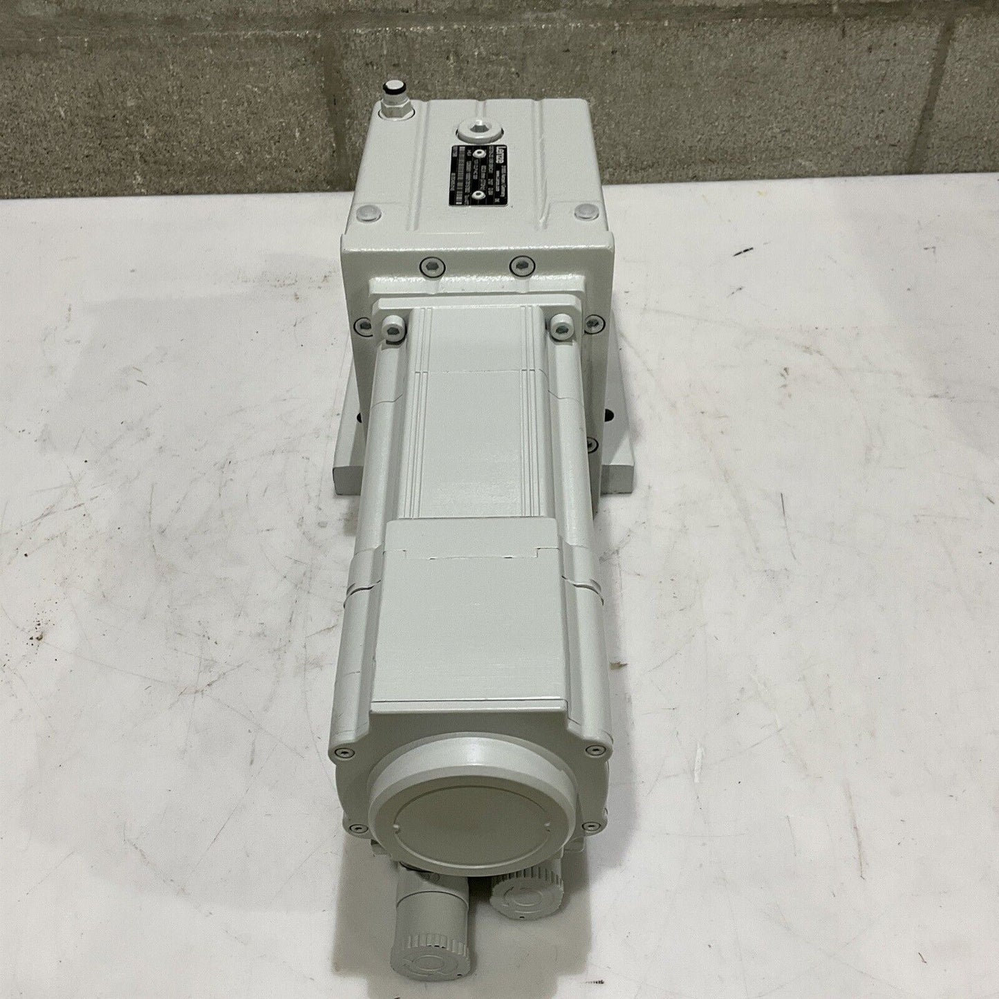 LENZE GST05-2S VBR 09HC41 SERVO GEAR MOTOR 3-MOT U3S