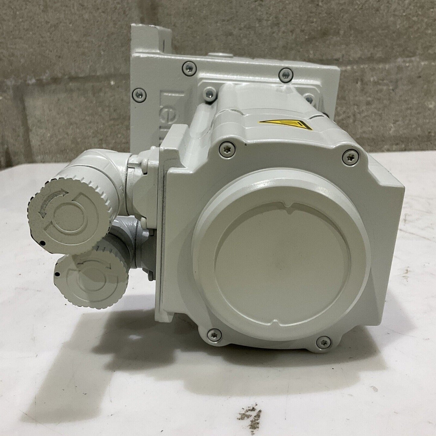 LENZE GST05-2S VBR 09HC41 SERVO GEAR MOTOR 3-MOT U3S